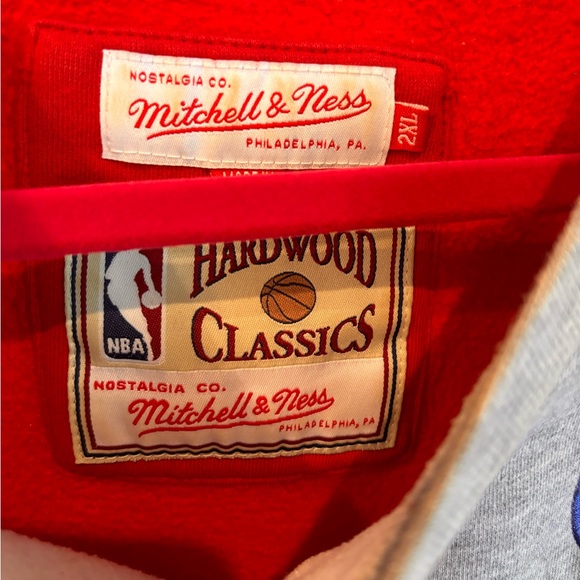 Mitchell & Ness 76ers Sweatshirt 2XL - Picture 3 of 3
